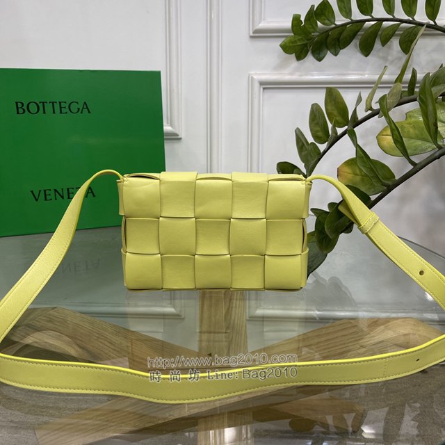 Bottega veneta高端女包 KF0017 寶緹嘉Cassette肩背女包 BV新款放大編織斜挎包  gxz1383